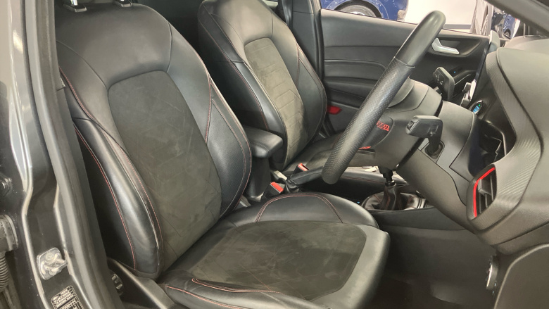 Ford Fiesta 1.0 EcoBoost Hybrid mHEV 125 ST-Line Vignale 5dr Petrol Hatchback